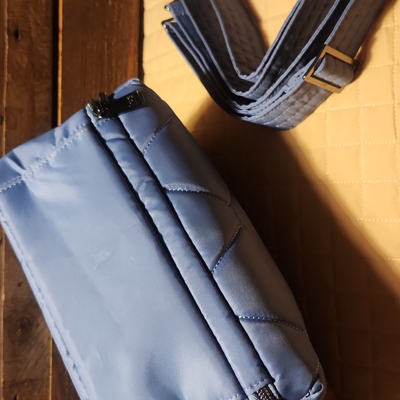 LUG Bepop Crossbody Purse - Picture 7 of 8